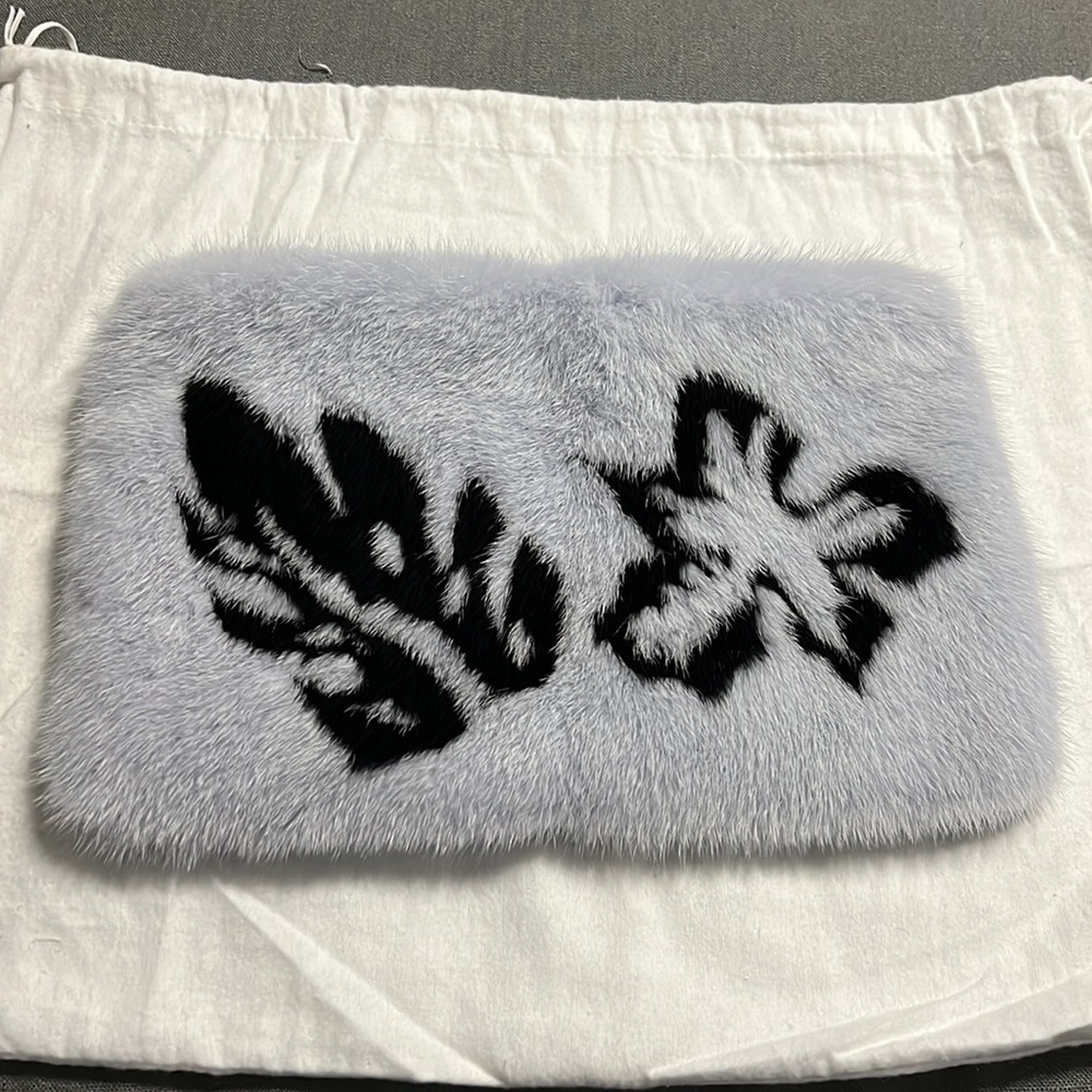 New Prada Mink Fur Pochette Clutch - Picture 2 of 9